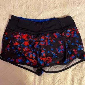 Adorable flower Lululemon shorts, size 4 tall